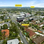 Big Modern & Central Locale Renovated 2-Bedroom